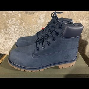 COPY - Timberland 6 inch Navy boots size 6 GS
